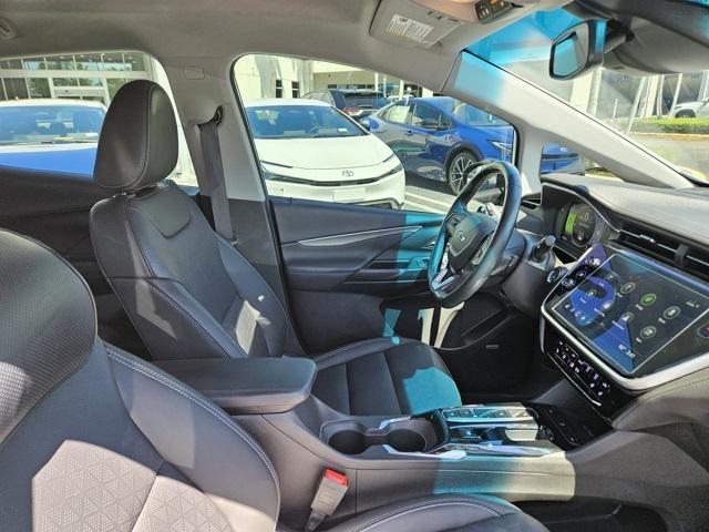 Photo of 2023 Summit White Chevrolet Bolt EV