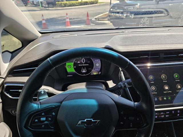 Photo of 2023 Summit White Chevrolet Bolt EV
