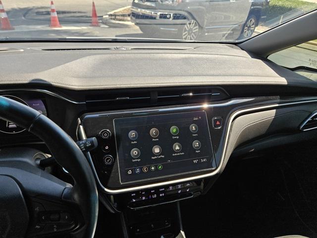 Photo of 2023 Summit White Chevrolet Bolt EV
