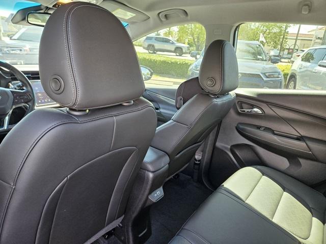 Photo of 2023 Summit White Chevrolet Bolt EV
