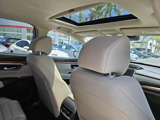 Photo of 2021 Platinum White Pearl Honda CR-V