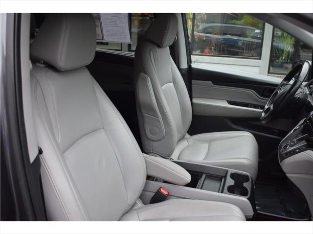 Photo of 2019 Gray Honda Odyssey