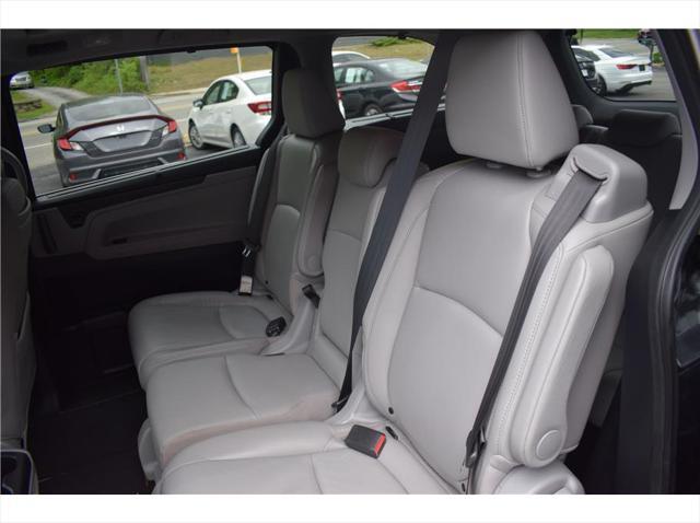 Photo of 2019 Gray Honda Odyssey