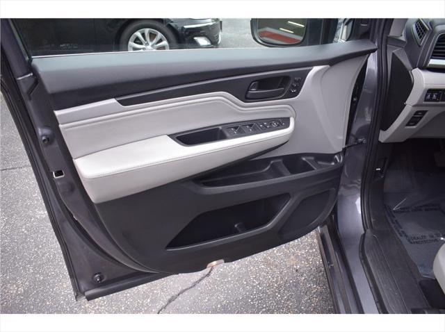 Photo of 2019 Gray Honda Odyssey