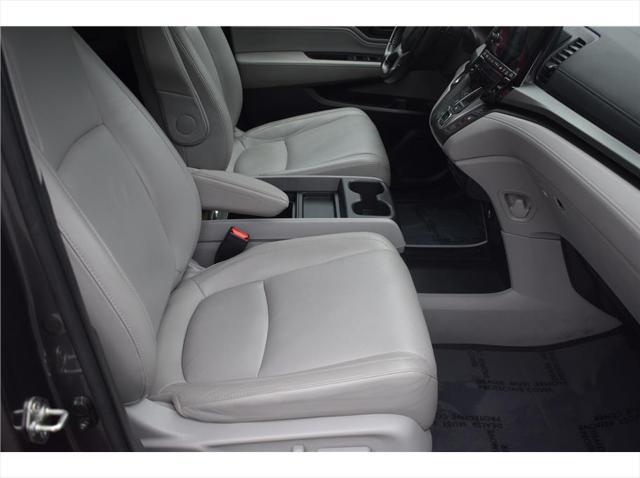 Photo of 2019 Gray Honda Odyssey