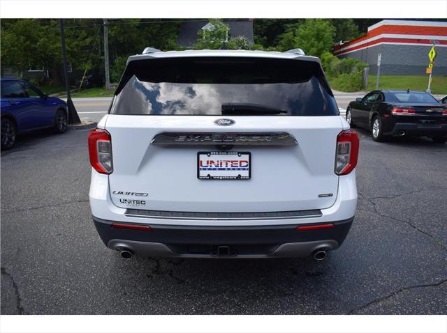 Photo of 2022 White Ford Explorer