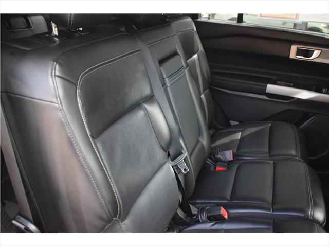 Photo of 2022 White Ford Explorer