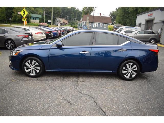 Photo of 2020 Deep Blue Pearl Nissan Altima