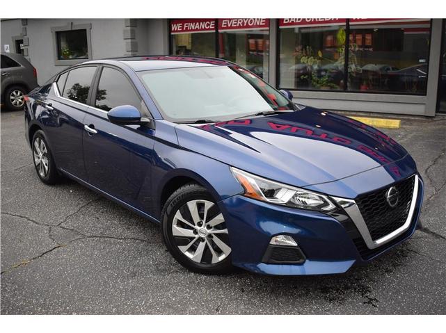 Photo of 2020 Deep Blue Pearl Nissan Altima