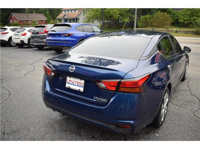 Photo of 2020 Deep Blue Pearl Nissan Altima