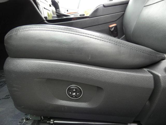Photo of 2016 Parisian Gray Hyundai Equus