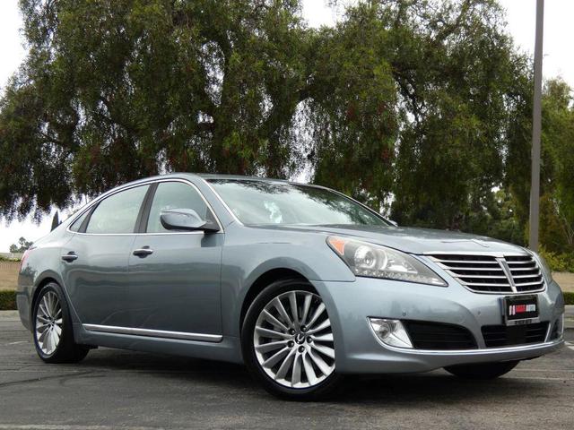 Photo of 2016 Parisian Gray Hyundai Equus
