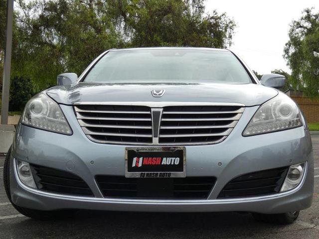 Photo of 2016 Parisian Gray Hyundai Equus