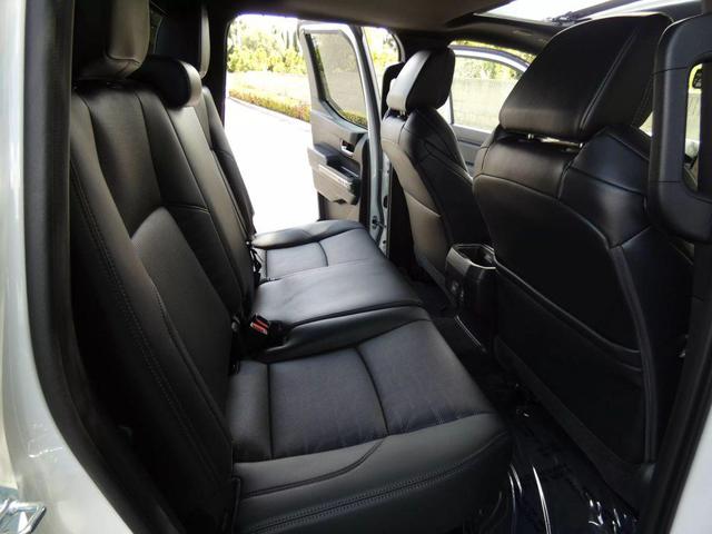 Photo of 2025 Ice Cap Toyota Tacoma