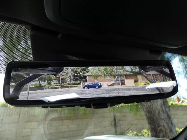 Photo of 2025 Ice Cap Toyota Tacoma
