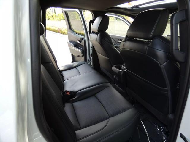 Photo of 2025 Ice Cap Toyota Tacoma