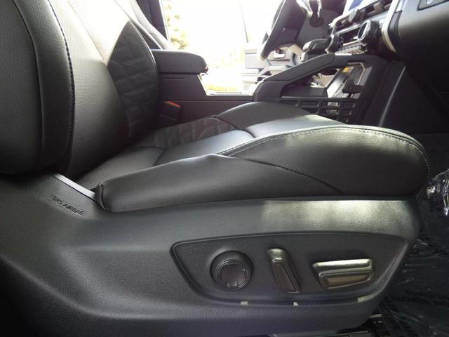 Photo of 2025 Ice Cap Toyota Tacoma