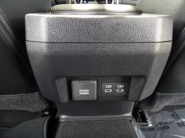 Photo of 2025 Ice Cap Toyota Tacoma