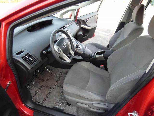 Photo of 2015 Barcelona Red Metallic Toyota Prius