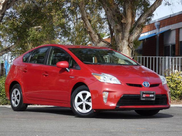Photo of 2015 Barcelona Red Metallic Toyota Prius