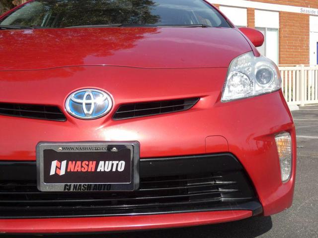 Photo of 2015 Barcelona Red Metallic Toyota Prius