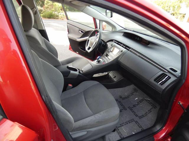 Photo of 2015 Barcelona Red Metallic Toyota Prius