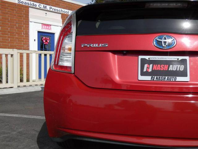 Photo of 2015 Barcelona Red Metallic Toyota Prius