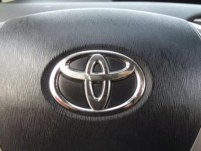 Photo of 2015 Barcelona Red Metallic Toyota Prius