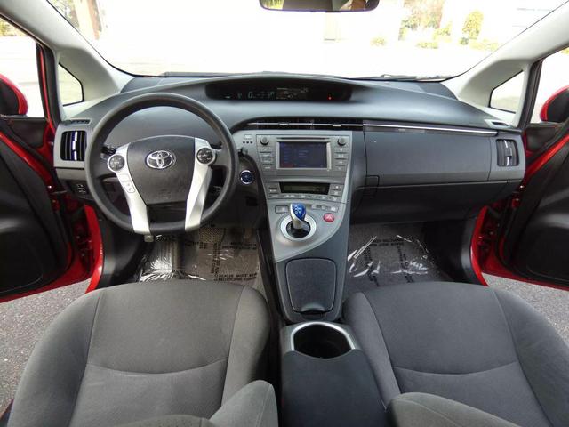 Photo of 2015 Barcelona Red Metallic Toyota Prius
