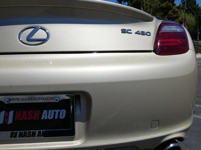Photo of 2008 Gold Lexus SC 430