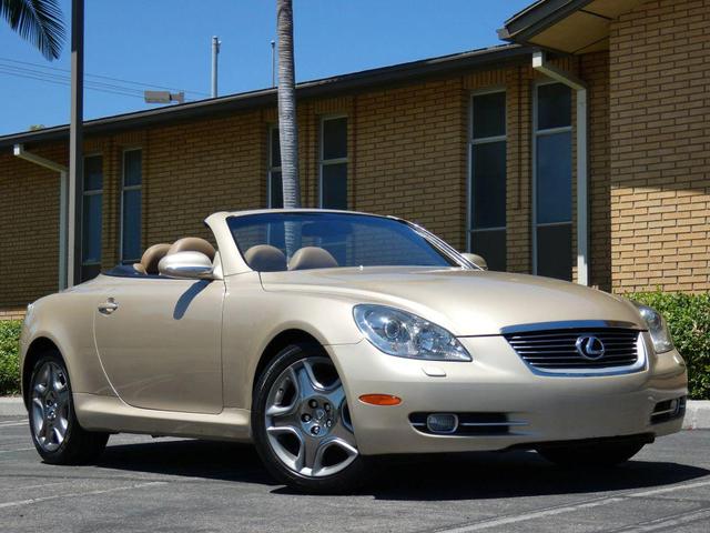 Photo of 2008 Gold Lexus SC 430