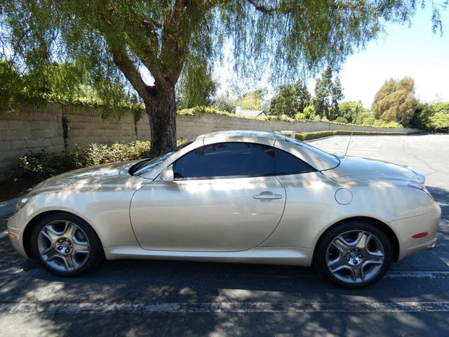 Photo of 2008 Gold Lexus SC 430