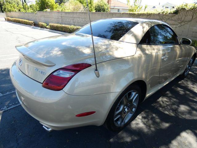 Photo of 2008 Gold Lexus SC 430
