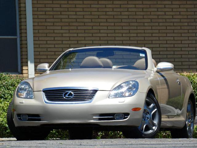Photo of 2008 Gold Lexus SC 430