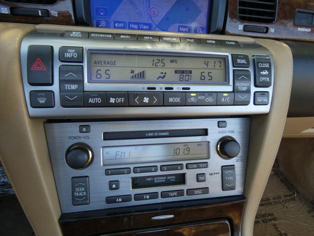 Photo of 2008 Gold Lexus SC 430
