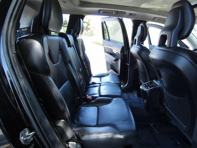 Photo of 2018 Onyx Black Metallic Volvo XC90