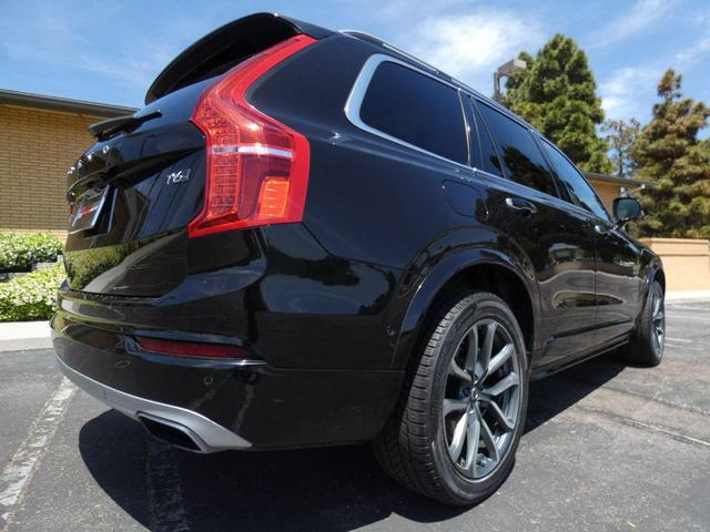 Photo of 2018 Onyx Black Metallic Volvo XC90