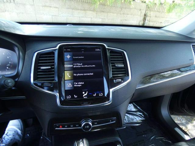 Photo of 2018 Onyx Black Metallic Volvo XC90