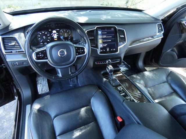 Photo of 2018 Onyx Black Metallic Volvo XC90