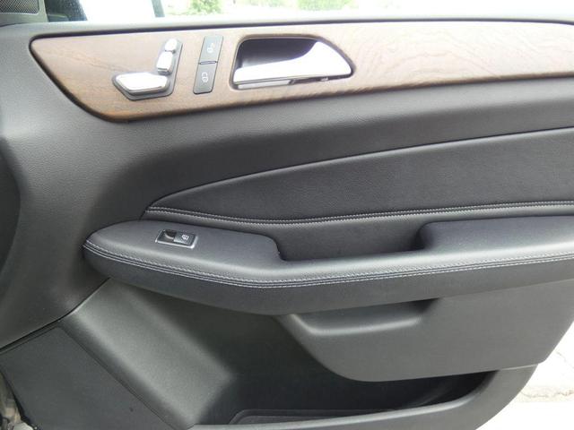 Photo of 2016 Black Mercedes-Benz GLE-Class