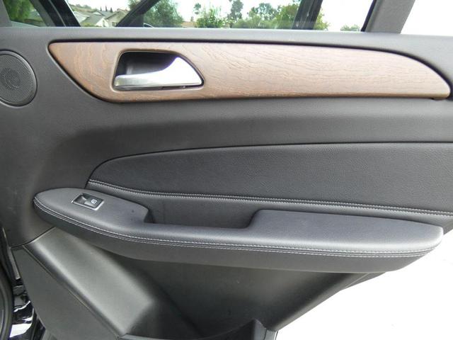 Photo of 2016 Black Mercedes-Benz GLE-Class