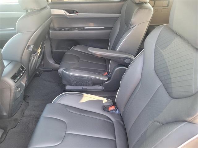 Photo of 2025 Abyss Black Pearl Hyundai PALISADE