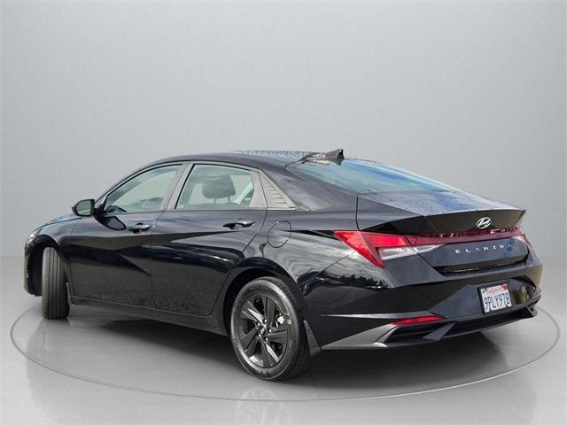 Photo of 2023 Phantom Black Hyundai ELANTRA