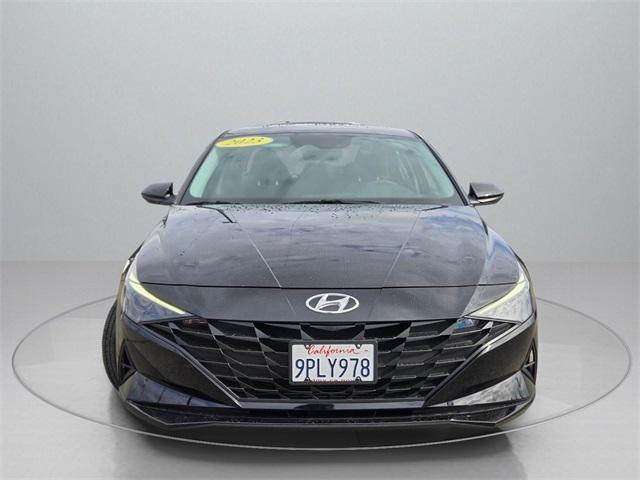 Photo of 2023 Phantom Black Hyundai ELANTRA