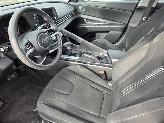 Photo of 2023 Phantom Black Hyundai ELANTRA