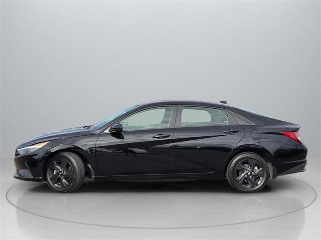 Photo of 2023 Phantom Black Hyundai ELANTRA