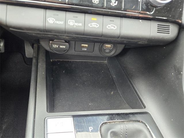 Photo of 2023 Phantom Black Hyundai ELANTRA