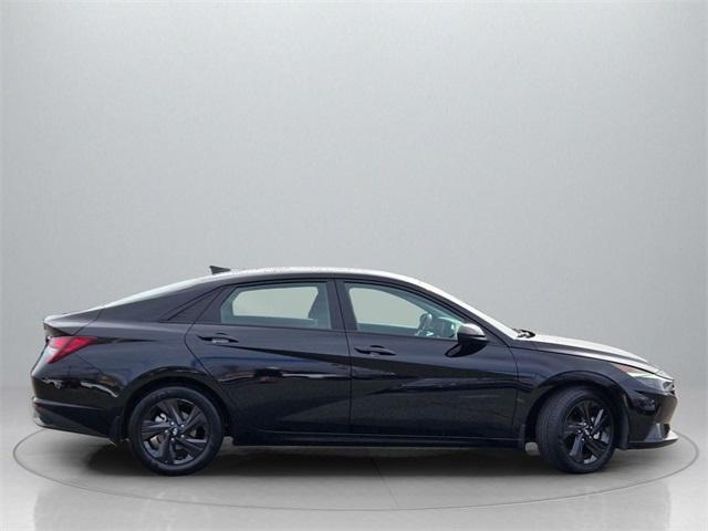 Photo of 2023 Phantom Black Hyundai ELANTRA