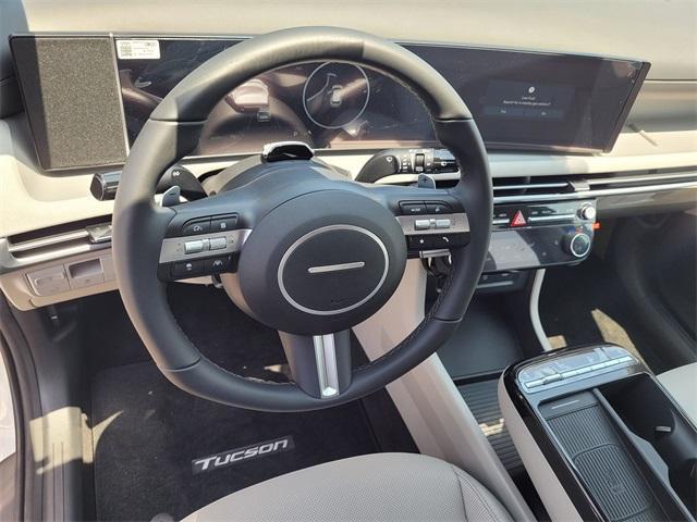 Photo of 2025 Pearl Hyundai TUCSON Hybrid