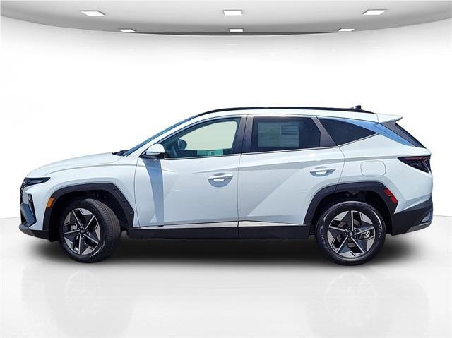 Photo of 2025 Pearl Hyundai TUCSON Hybrid